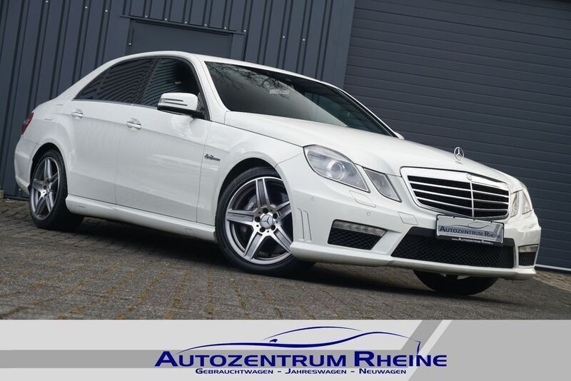 Calcitweiss unilack Gebraucht 2010 Mercedes E63 AMG AMG Limousine | 31.888 € (Fairer Preis) - Bild 1/4