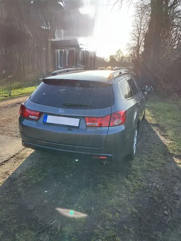 Gebraucht Honda Accord 156 PS (114 kW) 2011 Grau Kombi