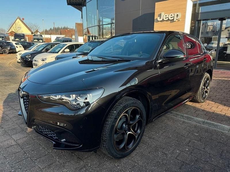 Schwarz Neu 2026 Alfa Romeo Stelvio SUV | 62.690 € (Fairer Preis) - Bild 1/4