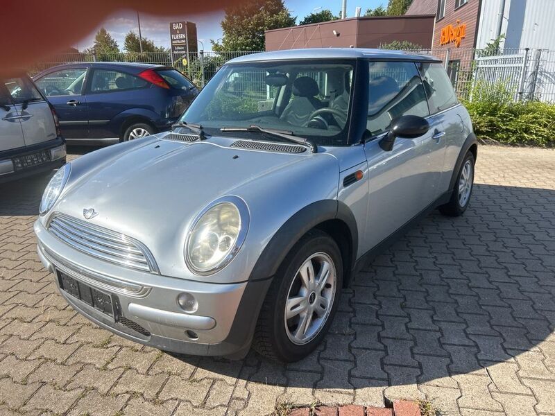 Usata Mini ONE 90 CV (66 kW) 2003 Argento Utilitaria