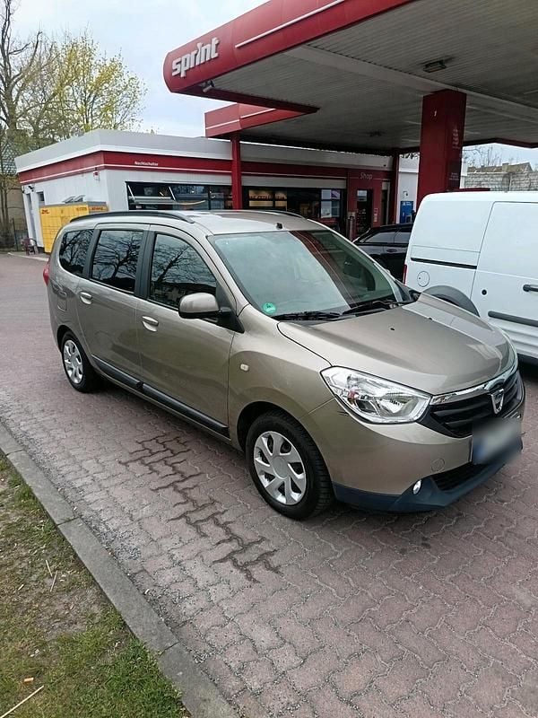 Gebraucht Dacia Lodgy 108 PS (79 kW) 2013 Braun Van / Kleinbus
