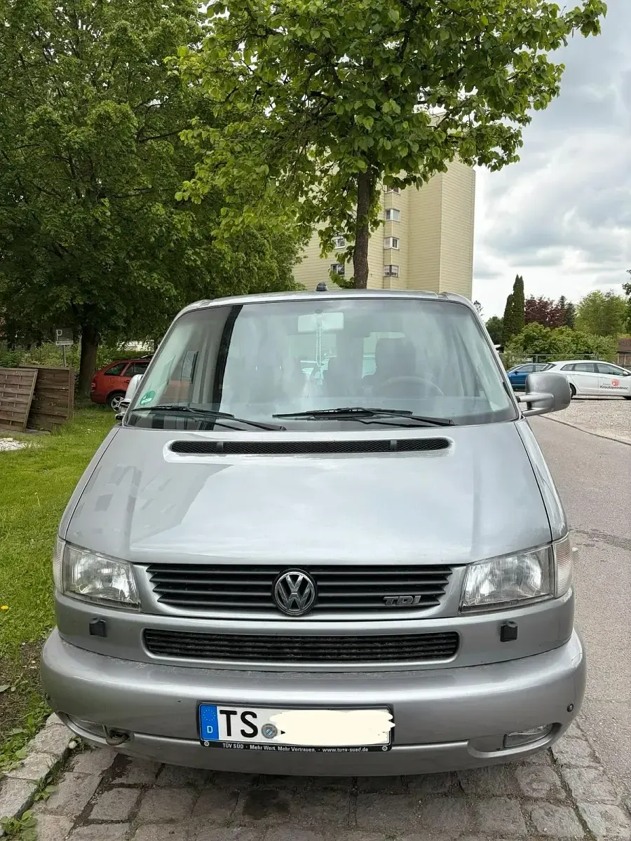 Gebraucht VW T4 102 PS (75 kW) 2000 Grau Van