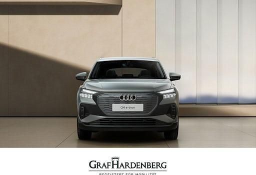 Neu Audi Q4 e-tron 210 kW (286 PS) 2026 Grau SUV