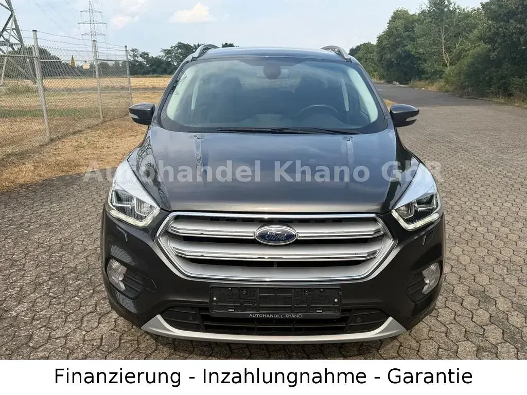 Gebraucht Ford Kuga Cool & Connect 150 PS (110 kW) 2019 Grau SUV