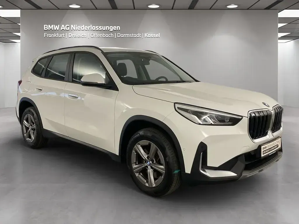 Gebraucht BMW X1 Sport Line 156 PS (114 kW) 2023 Weiß SUV