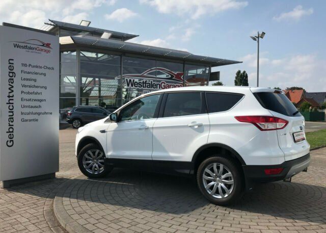 Gebraucht Ford Kuga Trend 150 PS (110 kW) 2015 Weiß SUV