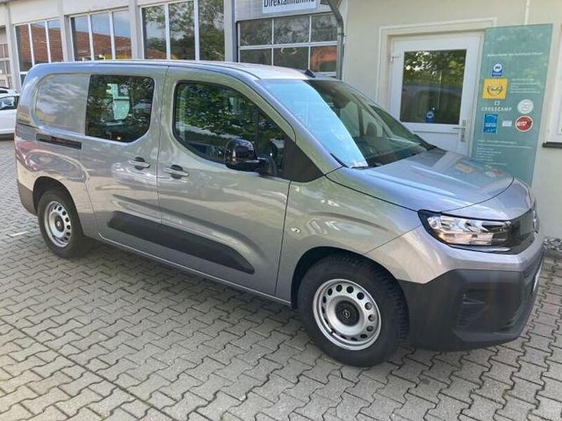 Gebraucht Opel Combo 102 PS (75 kW) 2025 Kontrast Van / Kleinbus