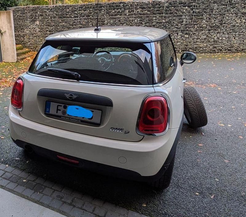 Gebraucht Mini One D 95 PS (69 kW) 2015 Weiß Kleinwagen