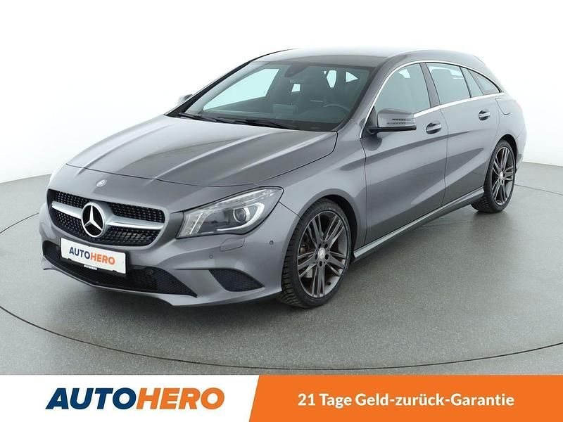 Grau Gebraucht 2016 Mercedes CLA200 Shooting Brake Urban Kombi | 18.810 € (Guter Preis) - Bild 1/3