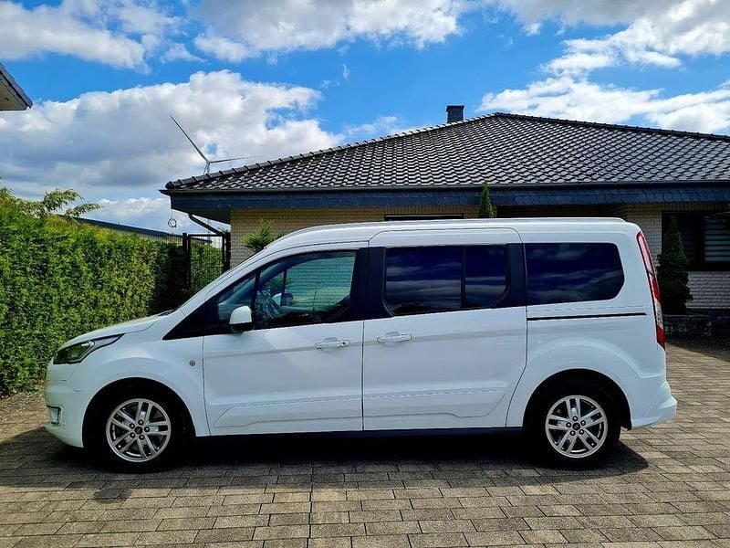 Gebraucht Ford Grand Tourneo Connect Titanium 120 PS (88 kW) 2019 Weiß Van / Kleinbus