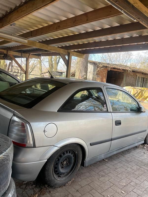 Gebraucht Opel Astra 90 PS (66 kW) 2001 Grau Coupé