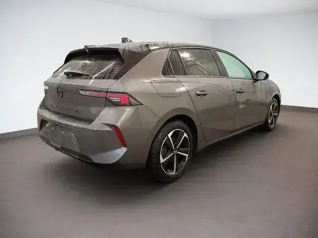 Usata Opel Astra GS Line 131 CV (96 kW) 2025 Grigio Utilitaria