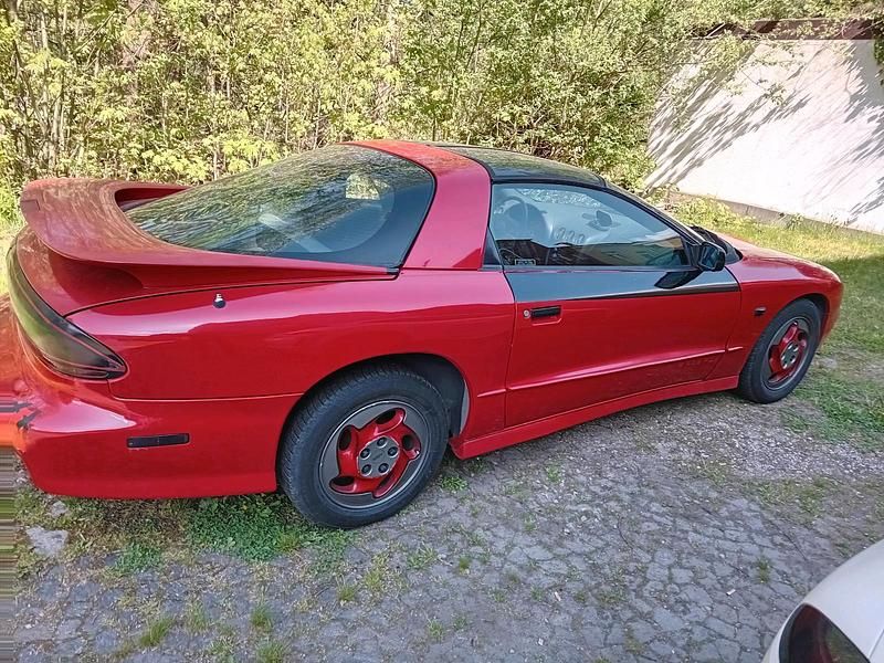 Rot Gebraucht 1995 Pontiac Firebird Coupé | 2.300 € - Bild 1/4