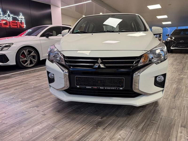 Gebraucht Mitsubishi Space Star Basis 71 PS (52 kW) 2021 Weiß Kleinwagen