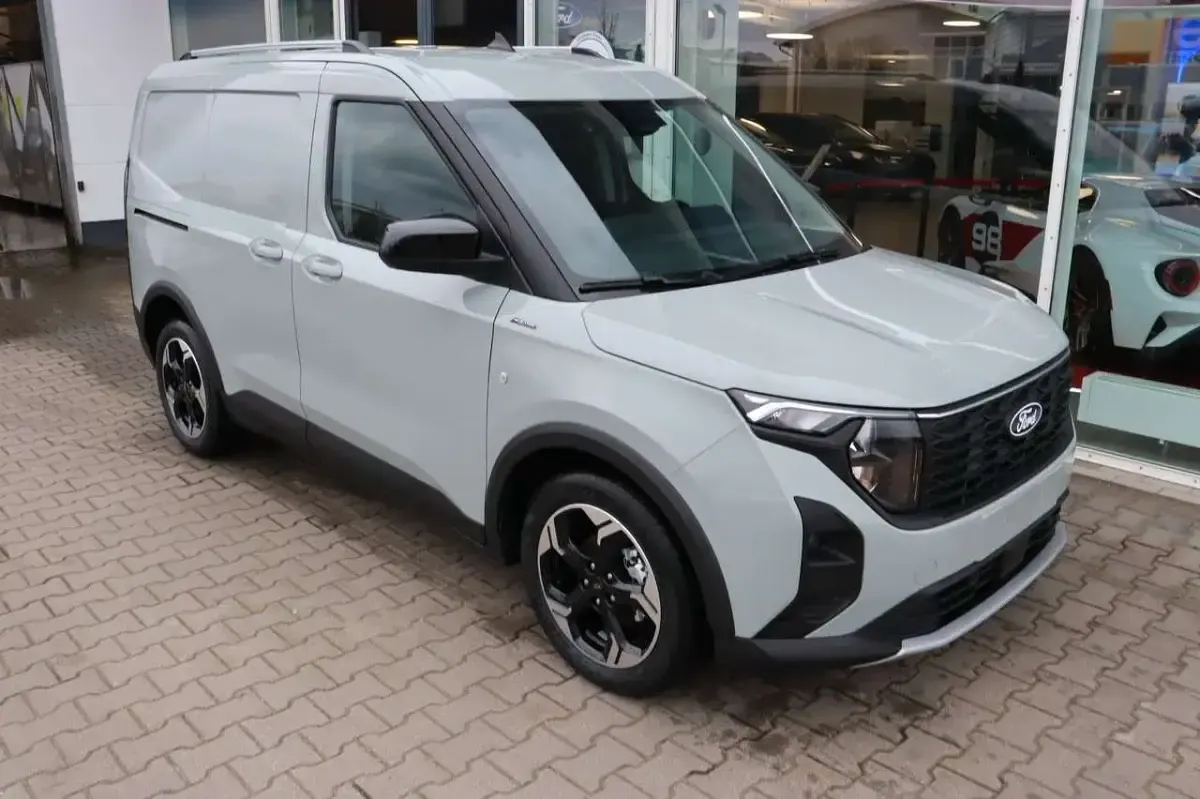 Neu Ford Transit Active 125 PS (91 kW) 2026 Frozen white Van / Kleinbus