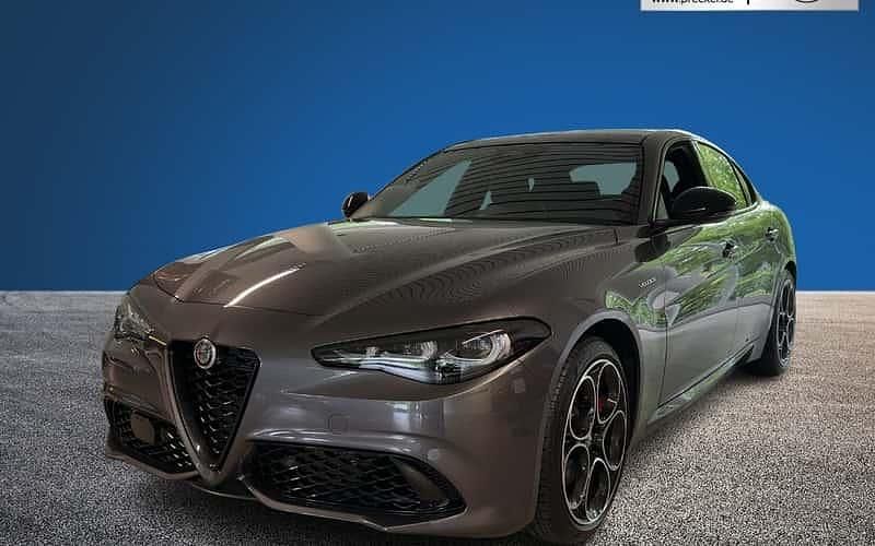 Grau Neu 2024 Alfa Romeo Giulia Veloce Limousine | 49.400 € (Teuer) - Bild 1/4