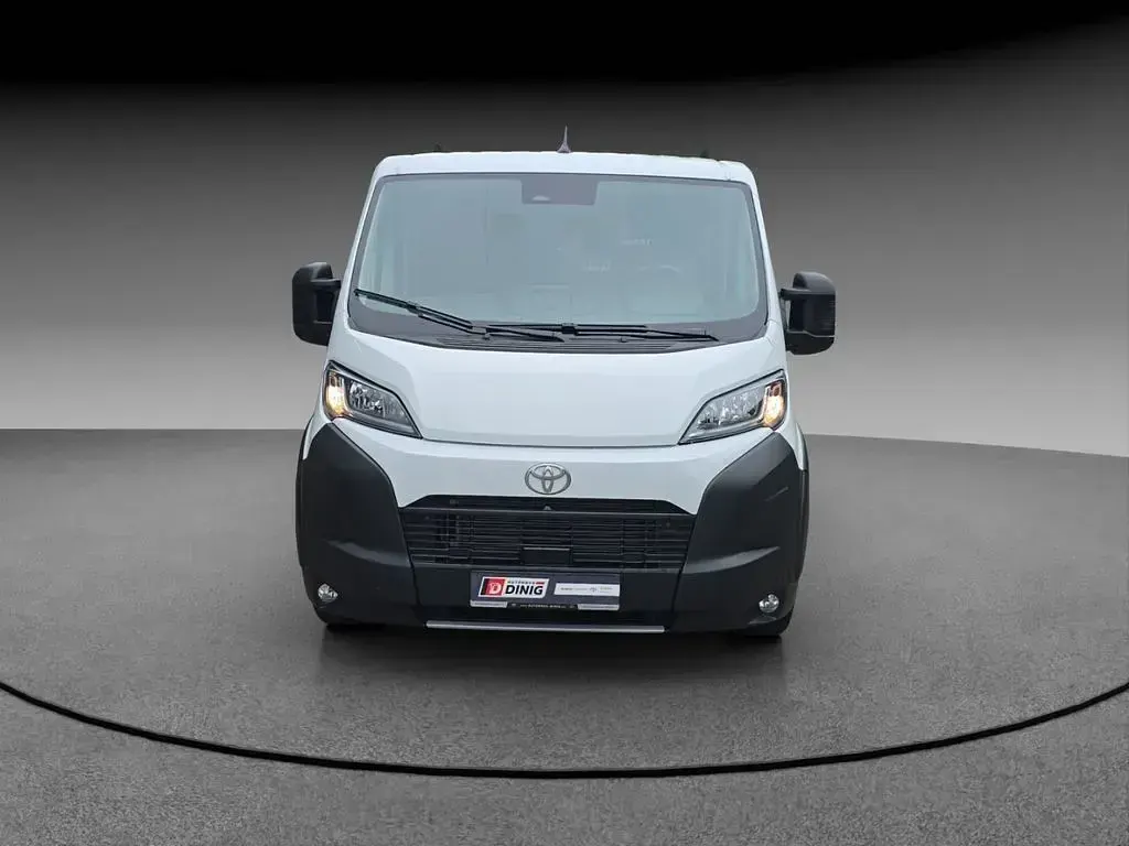 Nowe Toyota Proace 140 KM (102 kW) 2026 Biały Minivan