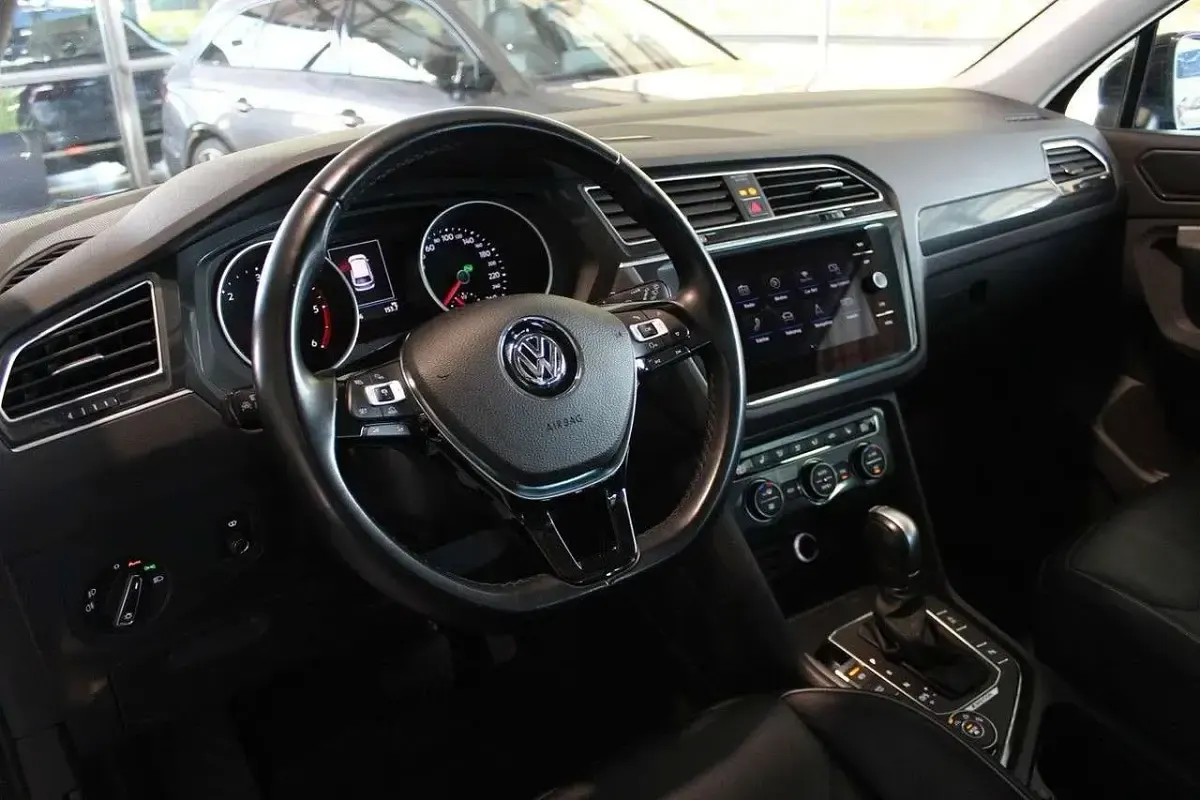 Gebraucht VW Tiguan Highline 239 PS (175 kW) 2018 Schwarz SUV