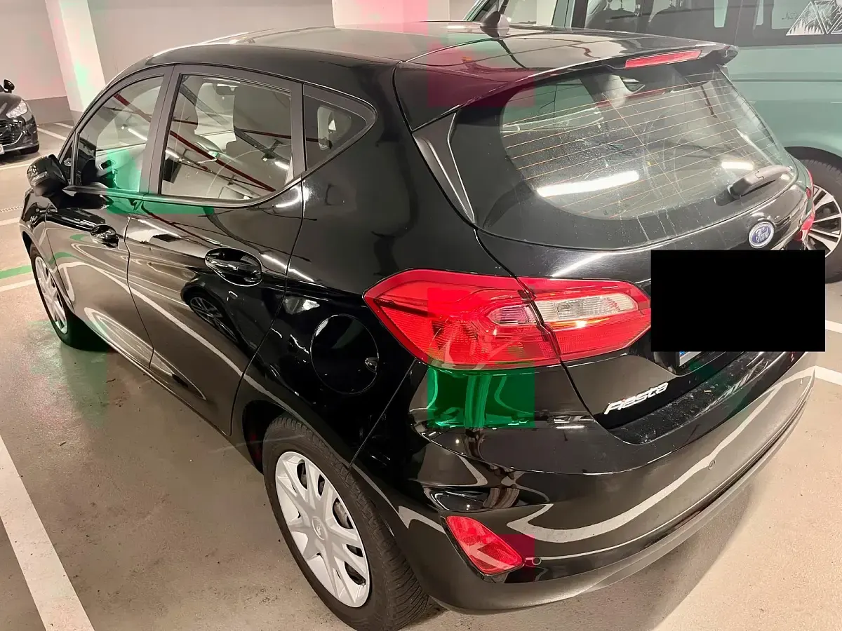 Gebraucht Ford Fiesta Cool & Connect 101 PS (74 kW) 2017 Schwarz Kleinwagen