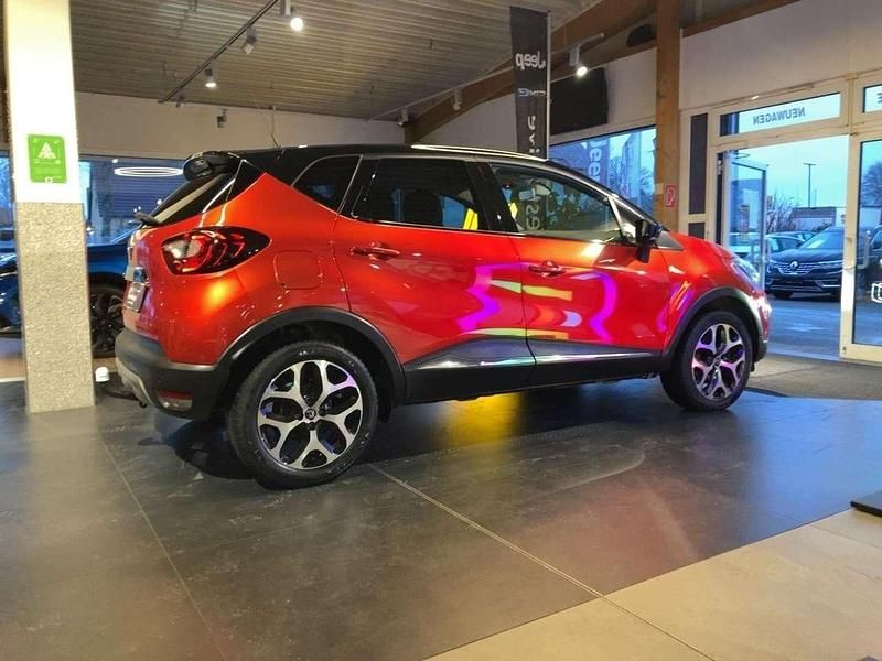 Gebraucht Renault Captur Intens 118 PS (86 kW) 2017 Rot SUV
