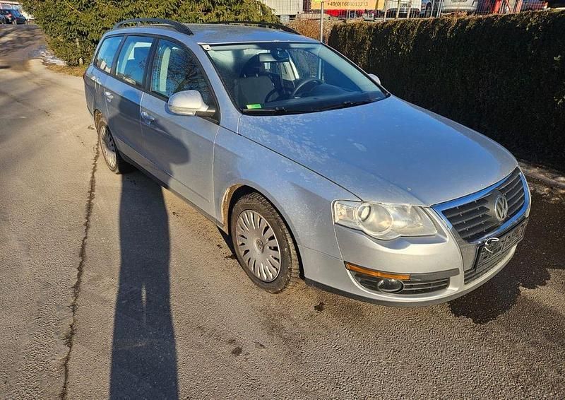 Gebraucht VW Passat Trendline 140 PS (102 kW) 2009 Silber Kombi