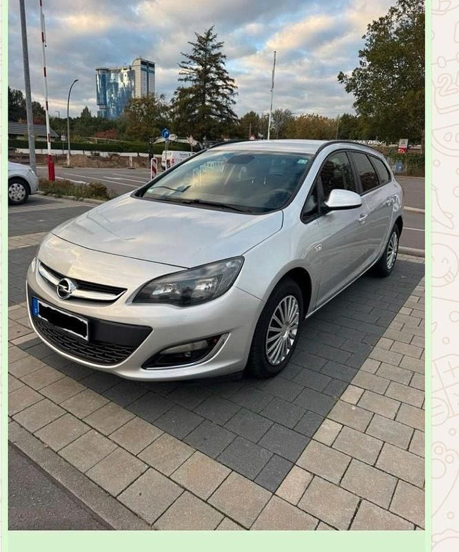 Gebraucht Opel Astra Sport 165 PS (121 kW) 2013 Silber Kombi