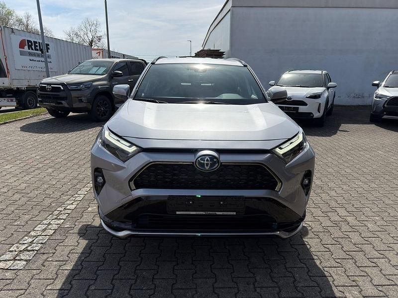 Neu Toyota RAV4 Hybrid 306 PS (225 kW) 2026 Silber SUV