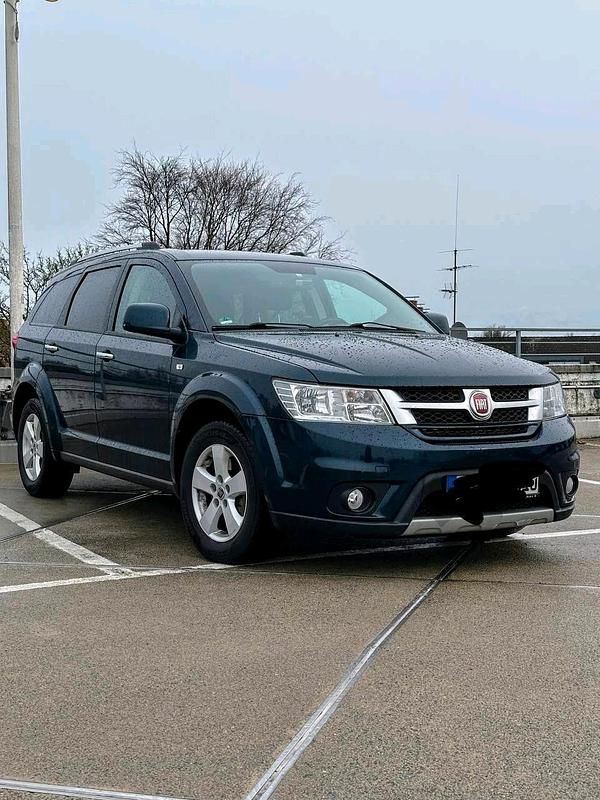 Gebraucht Fiat Freemont 170 PS (125 kW) 2014 Blau SUV