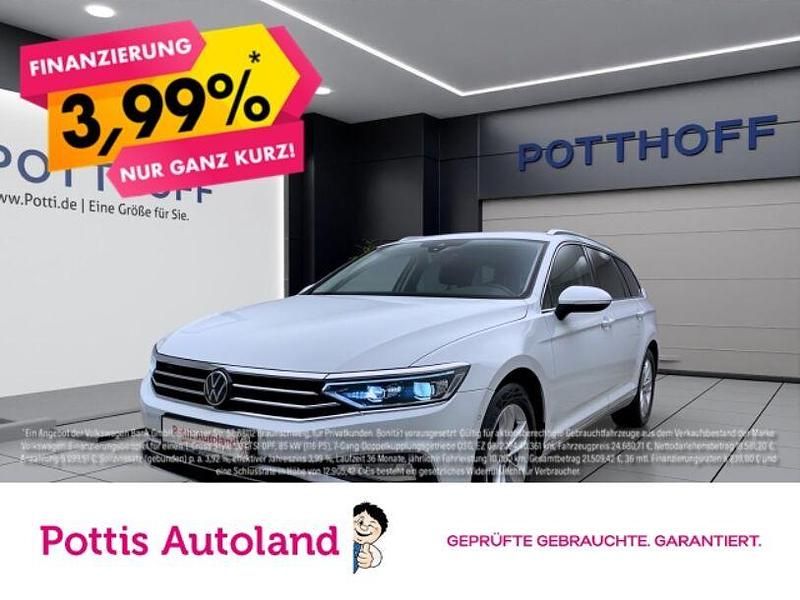 Weiss Gebraucht 2023 VW Passat Elegance Kombi | 26.977 € (Etwas zu teuer) - Bild 1/4