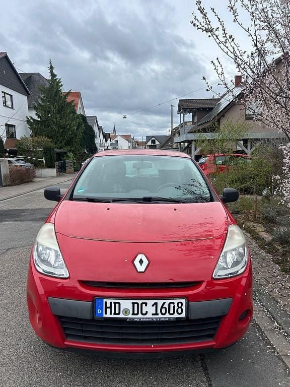 Gebraucht Renault Clio IV 75 PS (55 kW) 2012 Rot Limousine