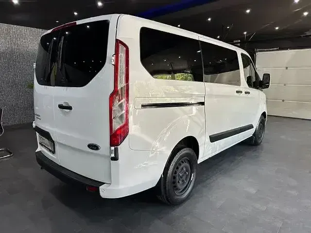 Gebraucht Ford Transit Custom 210 PS (154 kW) 2024 Andere Kombi