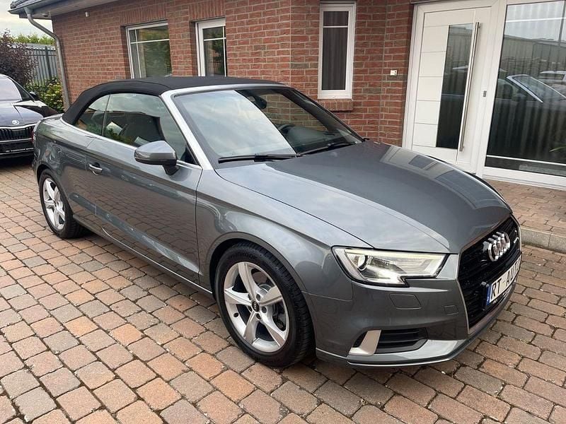 Grau Gebraucht 2019 Audi A3 Cabriolet Sport Cabrio | 23.999 € (Guter Preis) - Bild 1/4
