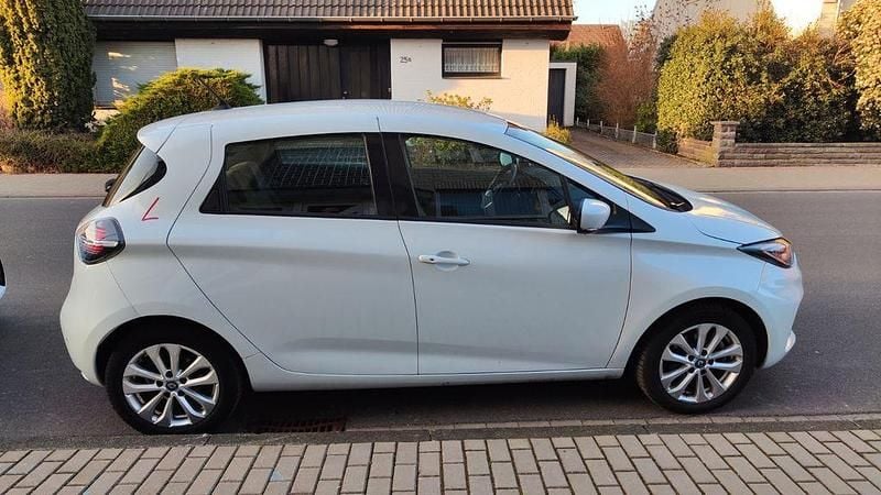 Gebraucht Renault Zoe Experience 80 kW (109 PS) 2019 Weiß Kleinwagen