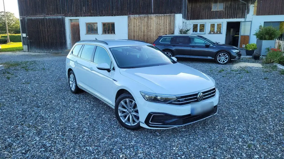 Gebraucht VW Passat GTE 218 PS (160 kW) 2021 Weiß Kombi