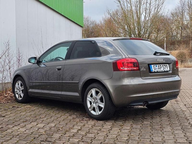 Gebraucht Audi A3 Attraction 105 PS (77 kW) 2010 Beige Kleinwagen
