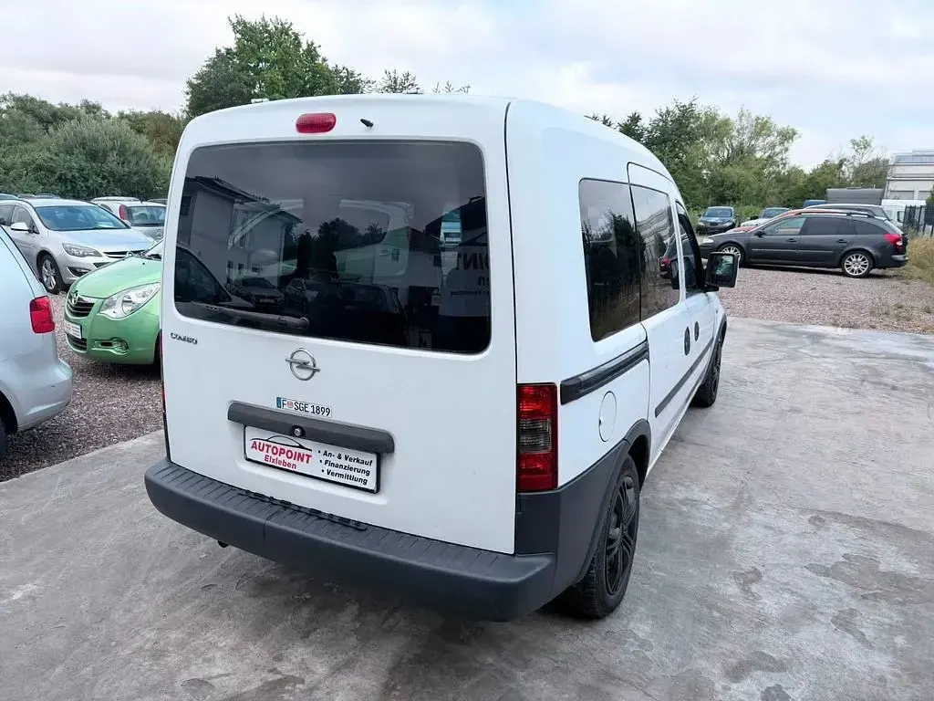 Gebraucht Opel Combo 90 PS (66 kW) 2006 Weiß Van / Kleinbus