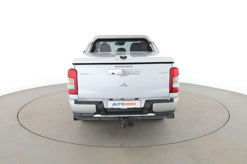 Gebraucht Mitsubishi L Spirit 150 PS (110 kW) 2021 Weiß SUV