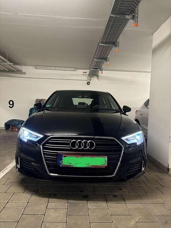 Schwarz Gebraucht 2019 Audi A3 Sport Kleinwagen | 18.900 € (Guter Preis) - Bild 1/4