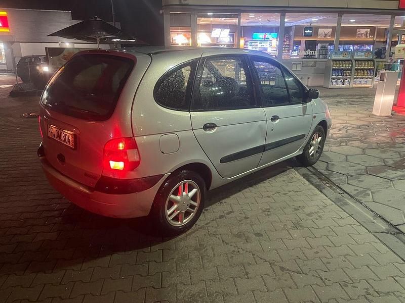 Gebraucht Renault Scénic Expression 107 PS (78 kW) 2001 Grau Van / Kleinbus