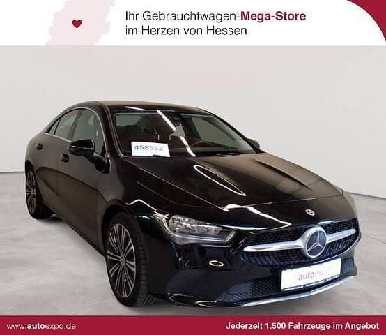 Schwarz Gebraucht 2021 Mercedes CLA200 Progressive Limousine | 23.689 € (Superpreis) - Bild 1/4