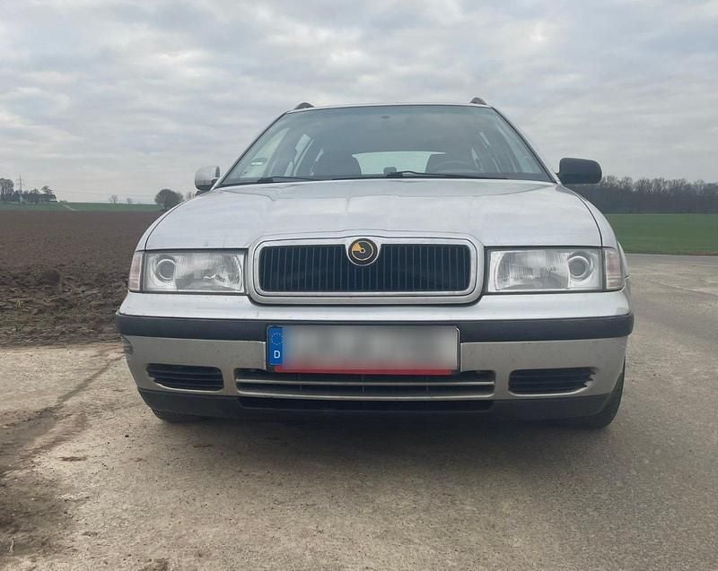 Gebraucht Skoda Octavia 110 PS (80 kW) 2000 Silber Kombi