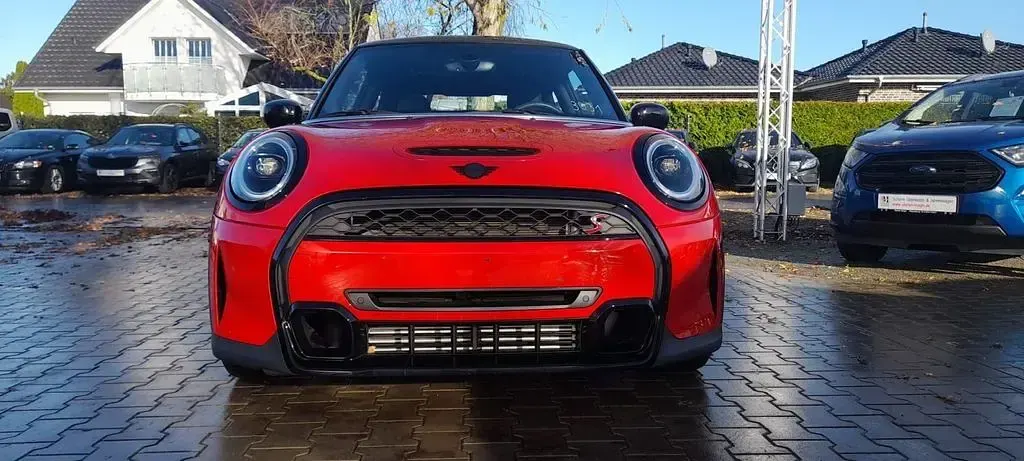Second-hand Mini Cooper S Classic 178 CP (130 kW) 2023 Roșu Hatchback