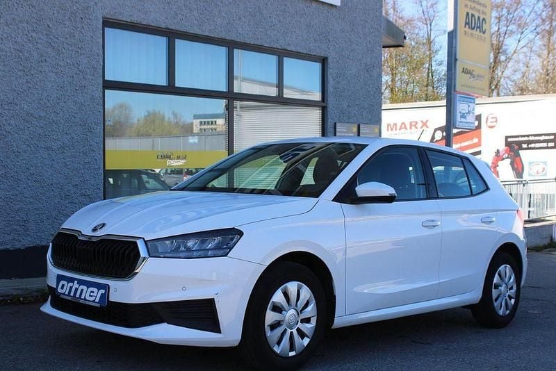 Gebraucht Skoda Fabia 65 PS (47 kW) 2022 Weiß Kleinwagen