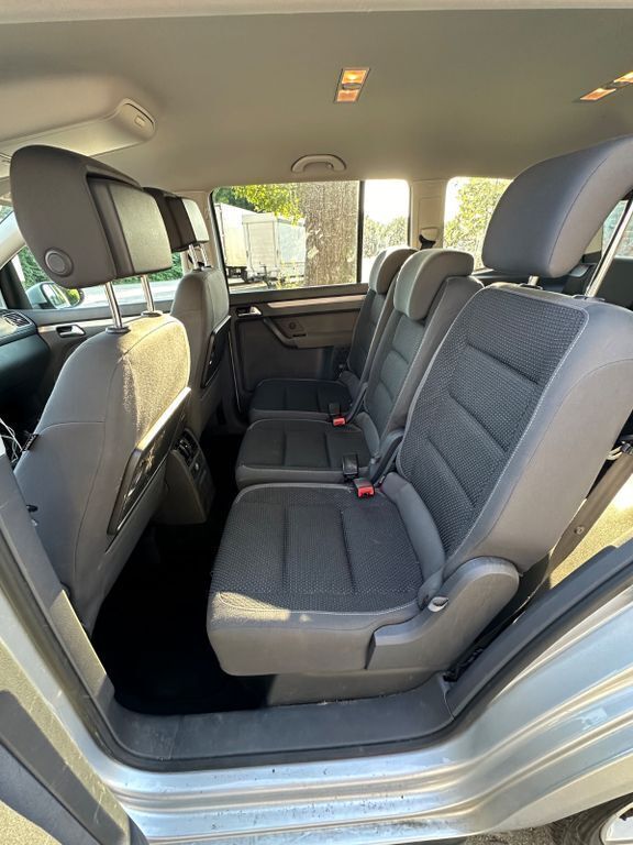 Gebraucht 2014 VW Touran Comfortline Van / Kleinbus | 12.500 € (Etwas zu teuer) - Bild 1/4