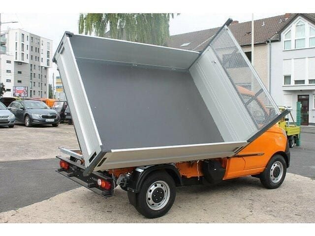 Neu Piaggio Porter 106 PS (77 kW) 2025 Orange SUV