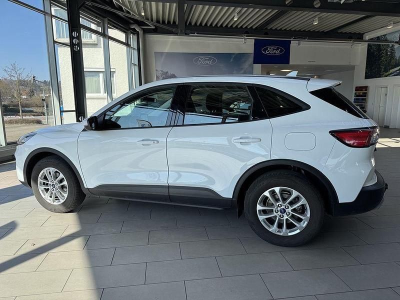 Gebraucht Ford Kuga Cool & Connect 150 PS (110 kW) 2023 Frostweiß SUV