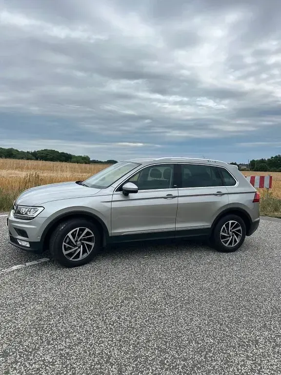 Gebraucht VW Tiguan Sound 150 PS (110 kW) 2017 Grau SUV