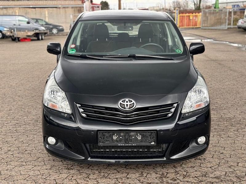 Gebraucht Toyota Verso Edition 126 PS (92 kW) 2012 Schwarz Van / Kleinbus