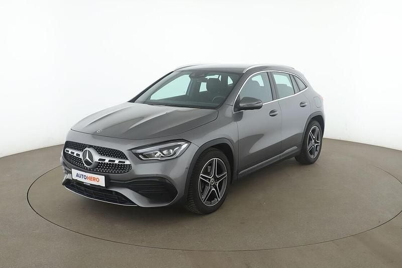 Gebraucht Mercedes GLA200 AMG line 163 PS (119 kW) 2020 Grau SUV
