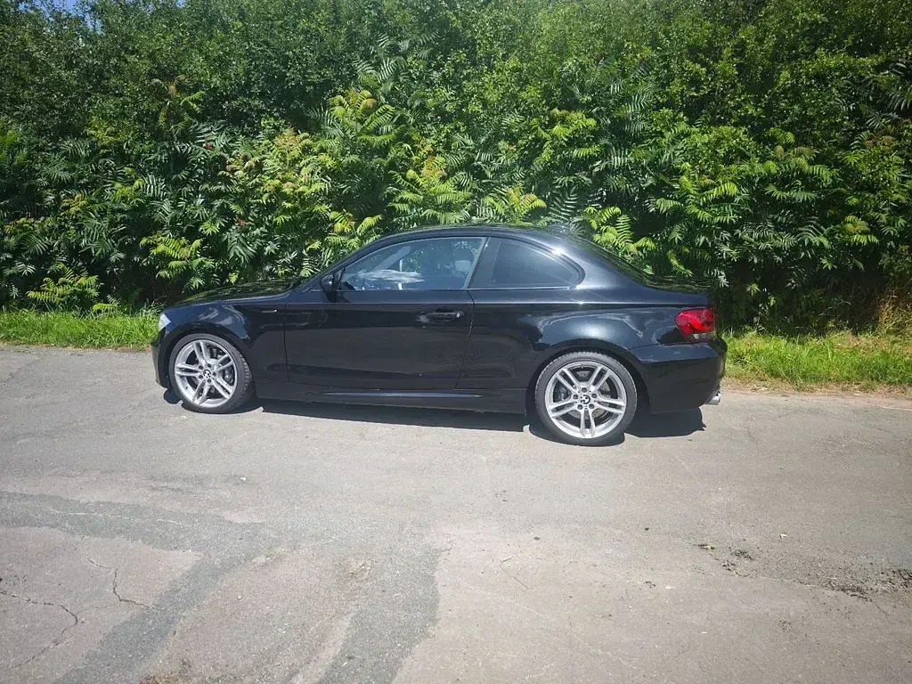 Gebraucht BMW 135 Coupé Sport Line 306 PS (225 kW) 2008 Schwarz Coupé